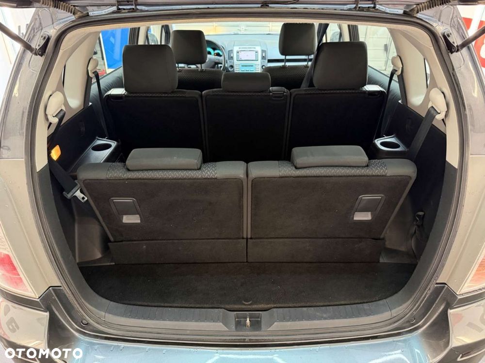 Toyota Corolla Verso 2.2 D-4D Premium + 7os - 32