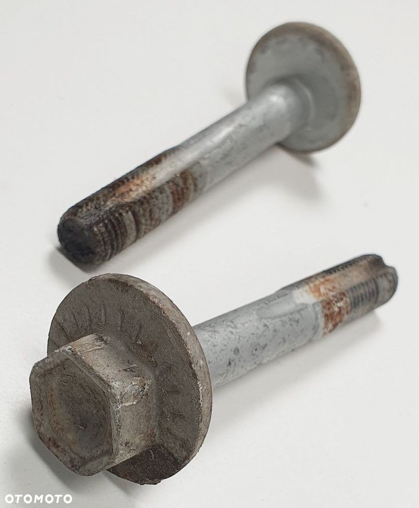 ŚRUBA MIMOŚRODOWA MERCEDES W176 W246 - 2