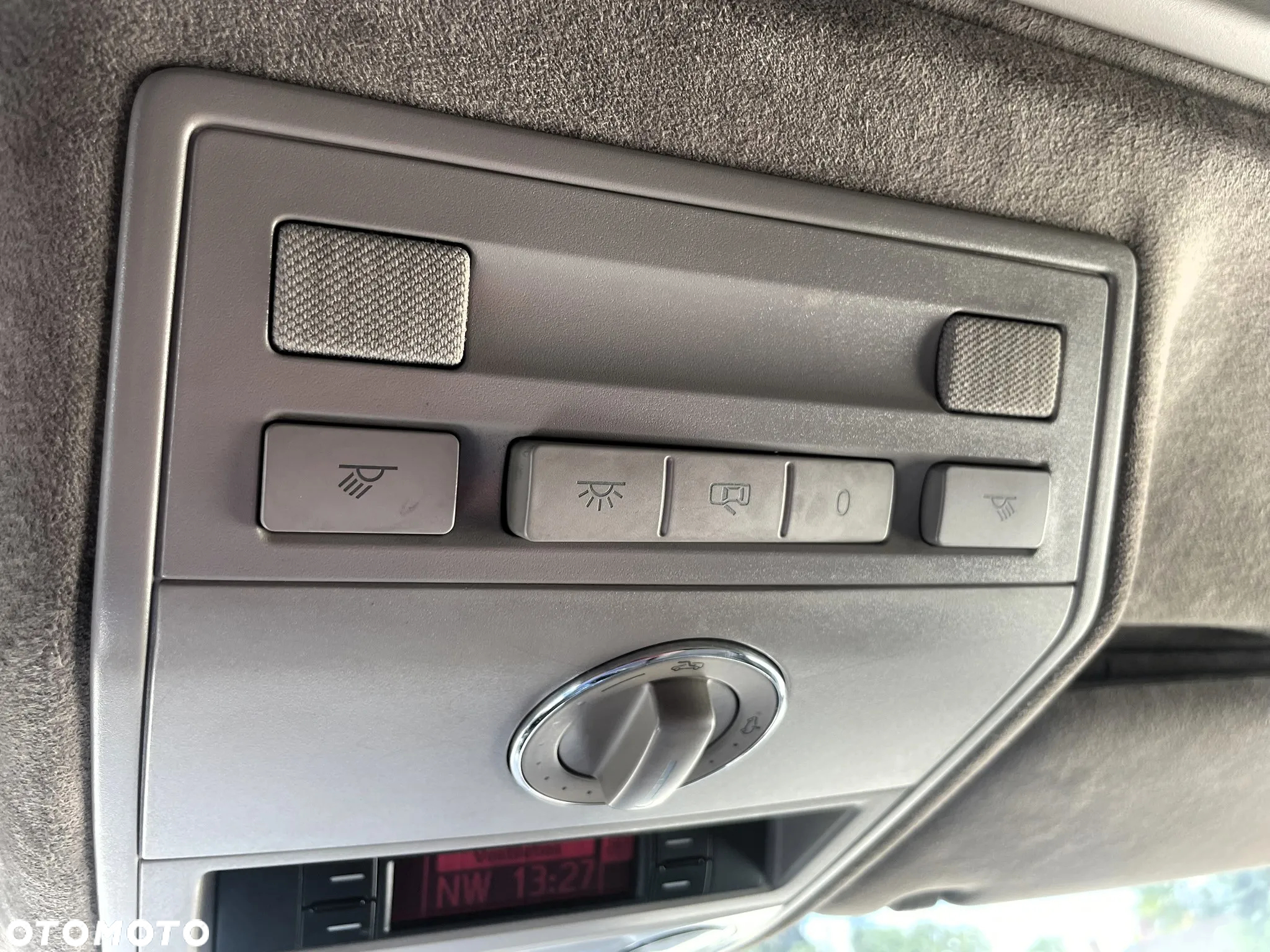 Volkswagen Touareg 4.2 V8 Automatik Individual - 24