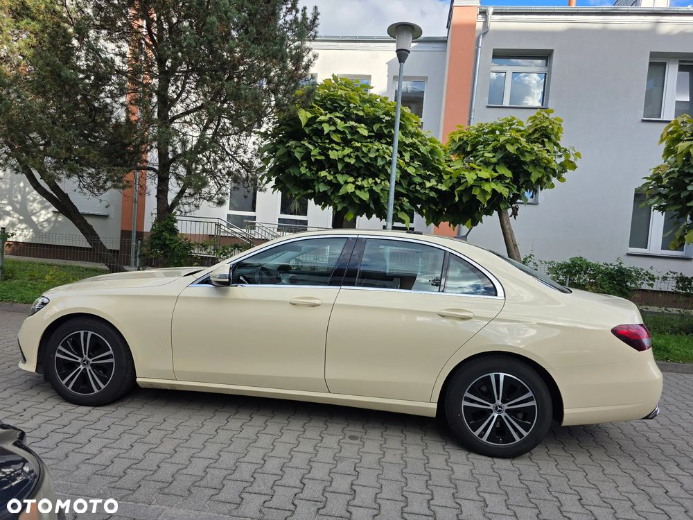 Mercedes-Benz Klasa E 220 d 4Matic 9G-TRONIC Avantgarde - 14