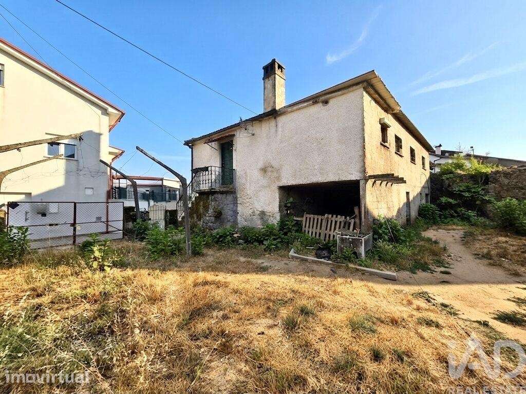 Moradia em Santa Comba Dão e Couto do Mosteiro - Grande imagem: 4/17