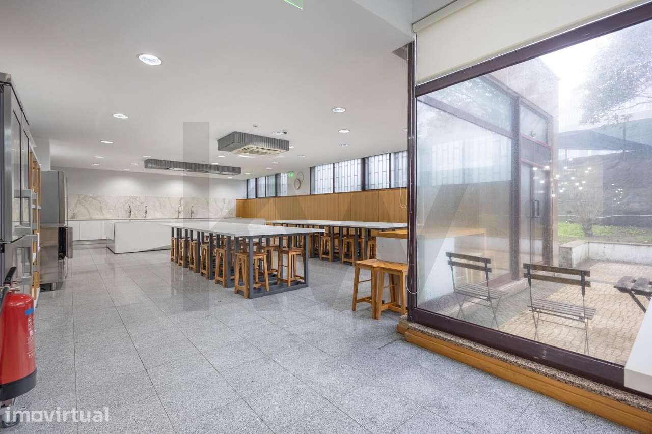 Cozinha equipada e licenciada no centro do Porto, pronta a operar - Grande imagem: 4/20