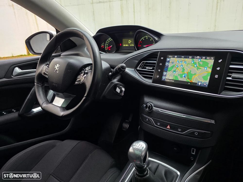 Peugeot 308 1.6 BlueHDi Allure J17 - 47