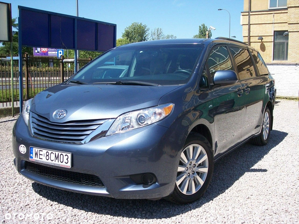 Toyota Sienna 3.5 V6 LE AWD