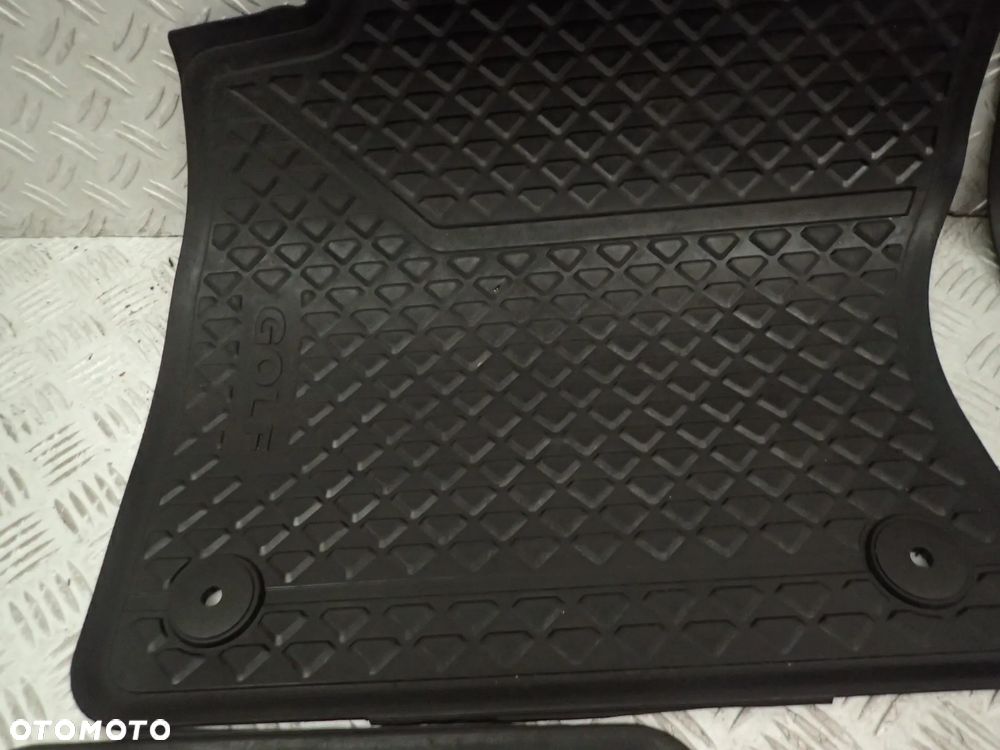 DYWANIKI GUMOWE VW GOLF VII 5G1061502A - 2