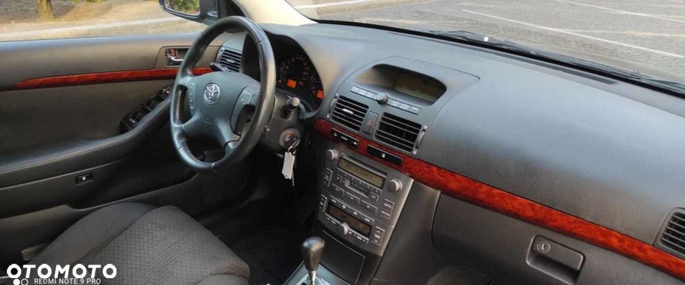 Toyota Avensis - 40