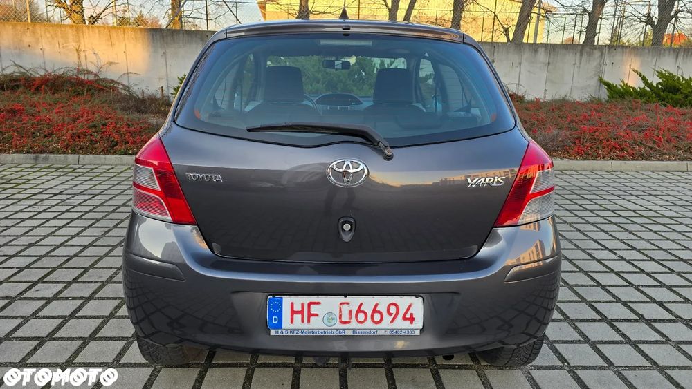 Toyota Yaris - 6