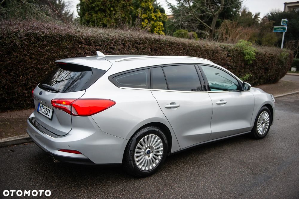 Ford Focus 1.5 EcoBlue Start-Stopp-System TITANIUM - 5