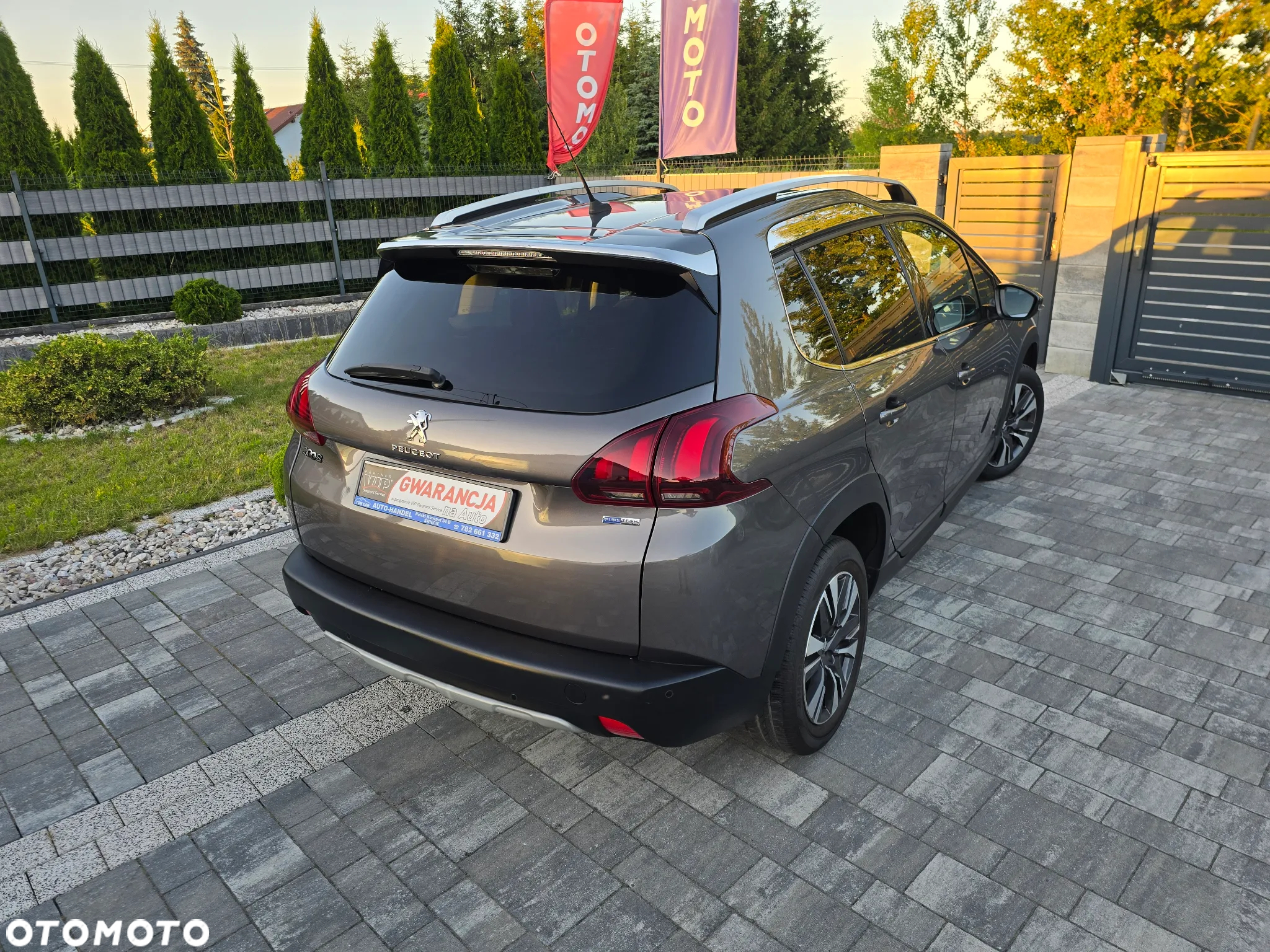Peugeot 2008 1.2 Pure Tech GPF Allure S&S - 9