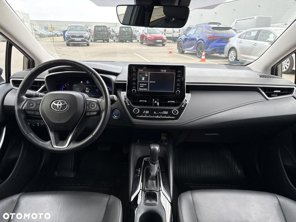 Toyota Corolla 1.8 Hybrid Executive - 10