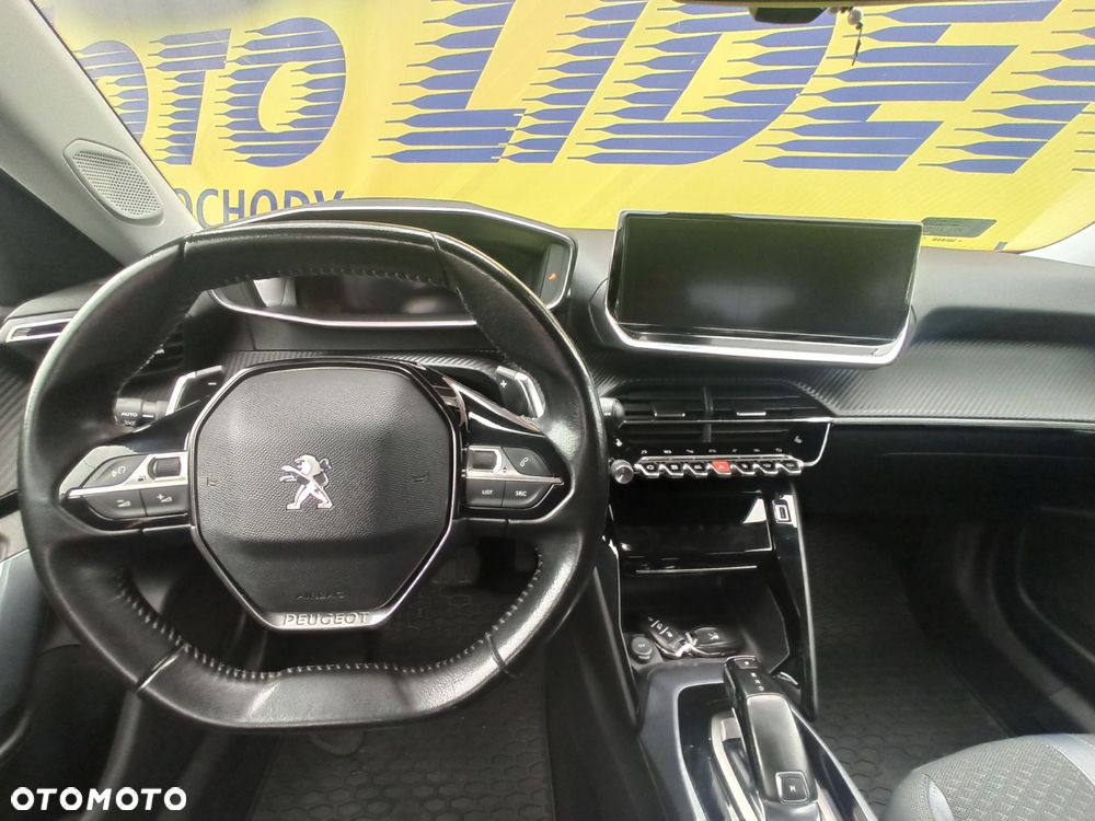 Peugeot 2008 - 13