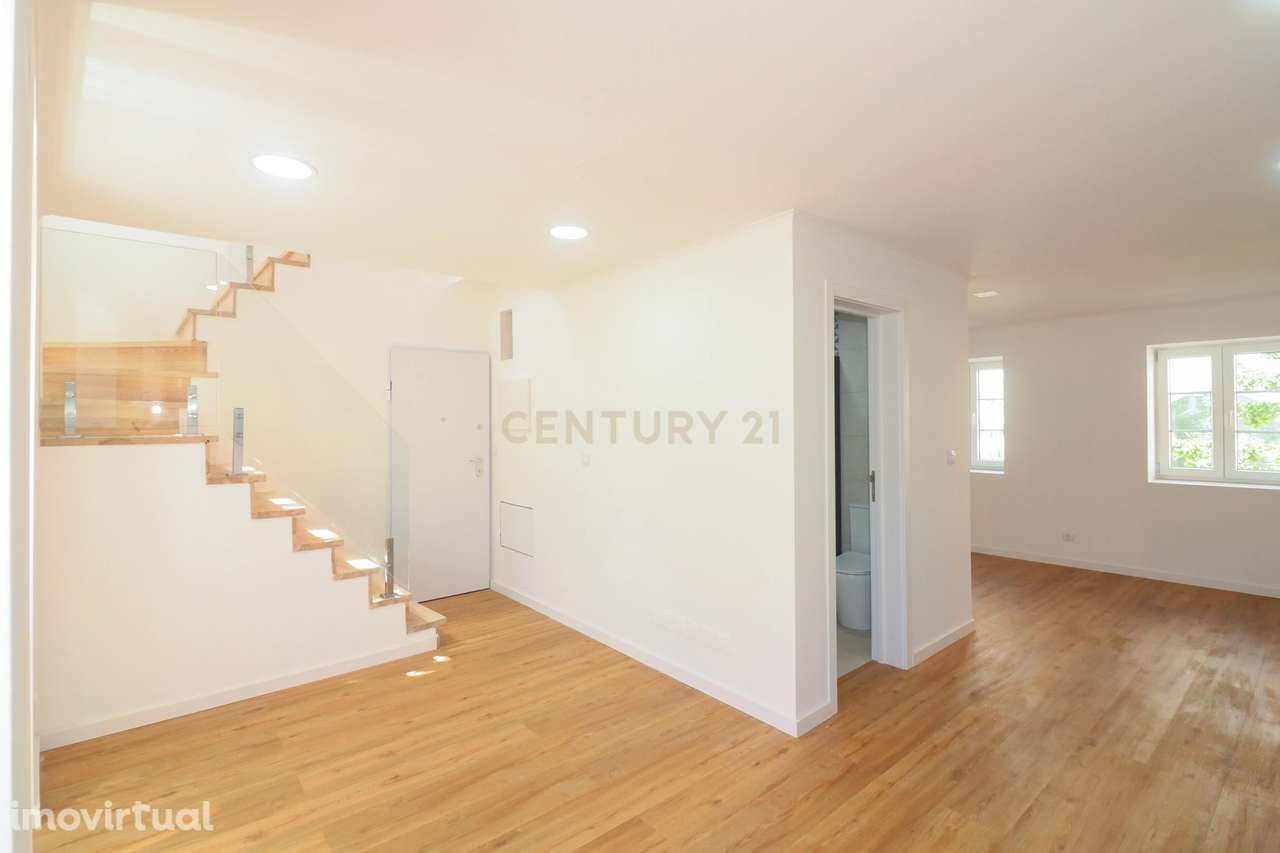 Prédio de 5 pisos totalmente recuperado no centro de Lisboa, junto à P - Grande imagem: 2/33