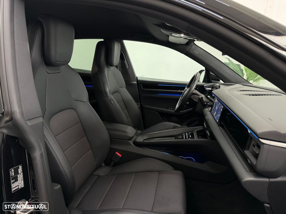 Porsche Macan Electric 4 - 7