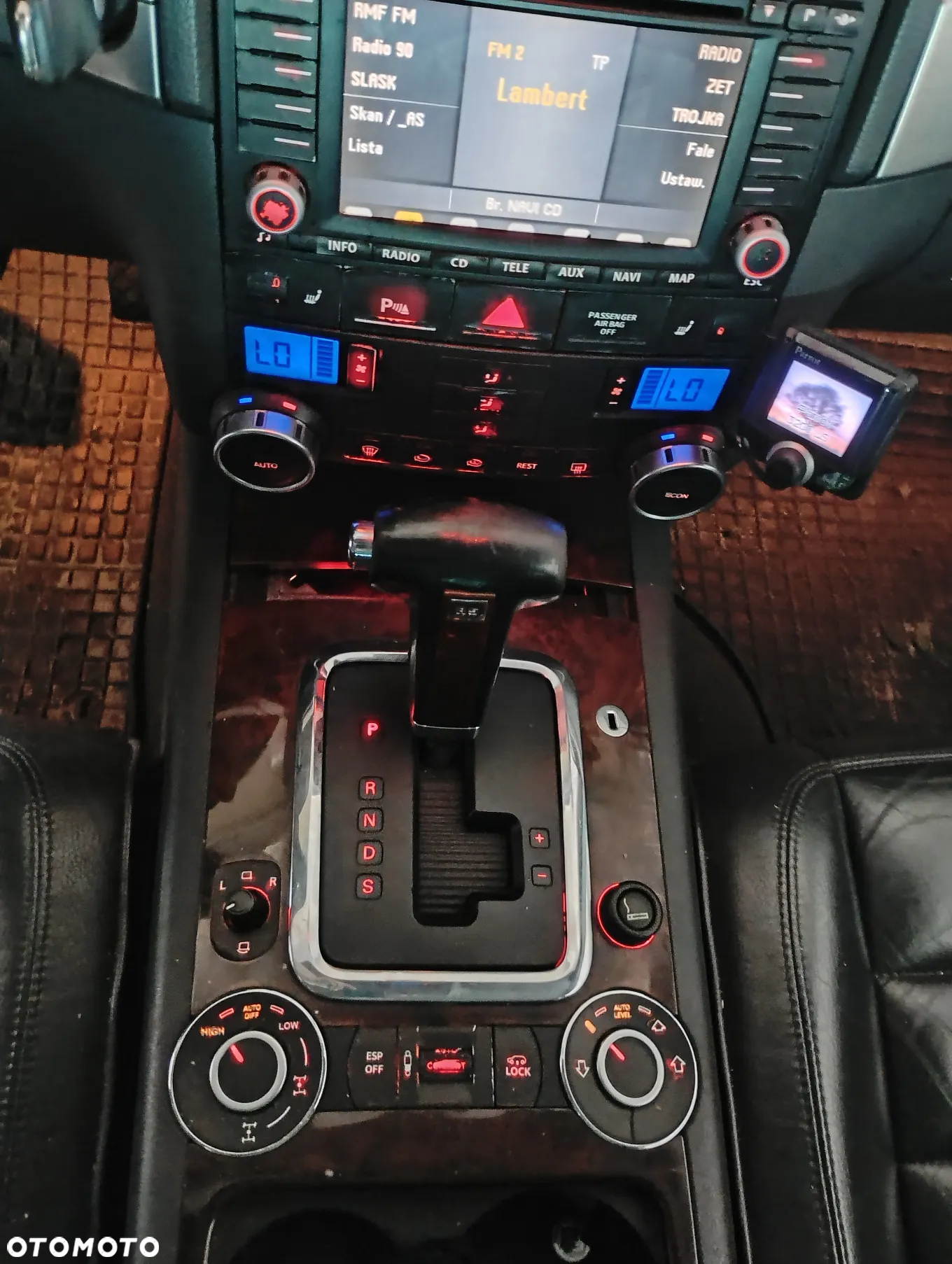 Volkswagen Touareg 2.5 R5 TDI - 12
