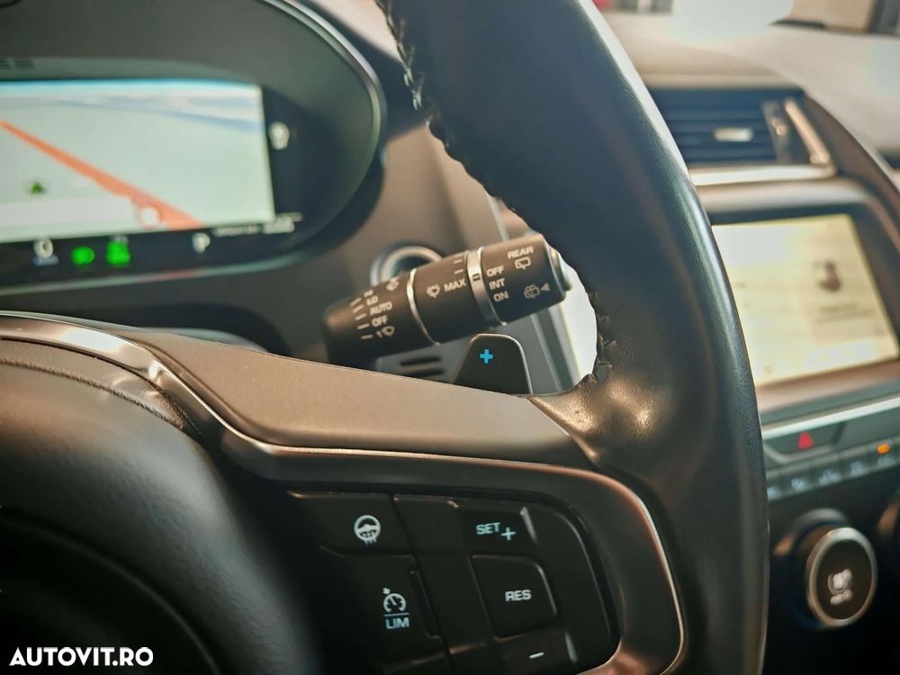 Jaguar E-Pace D180 AWD R-Dynamic S - 16