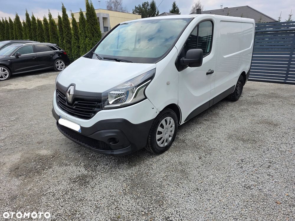 Renault TRAFIC - 2