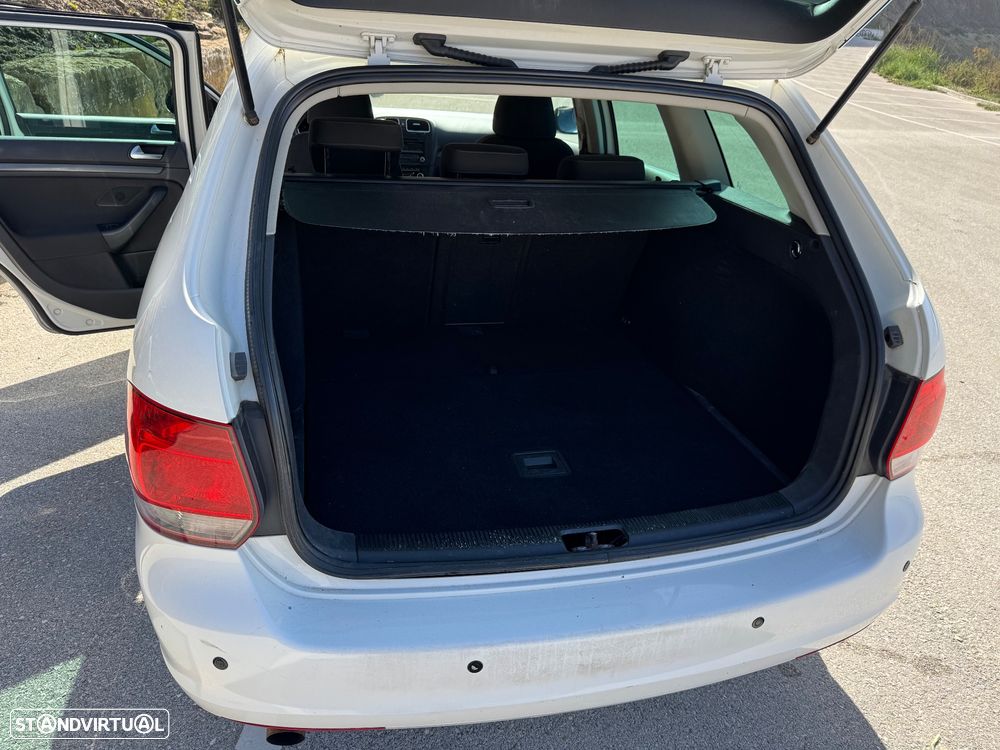 VW Golf Variant 1.6 TDi DPF BlueMotion Style - 14