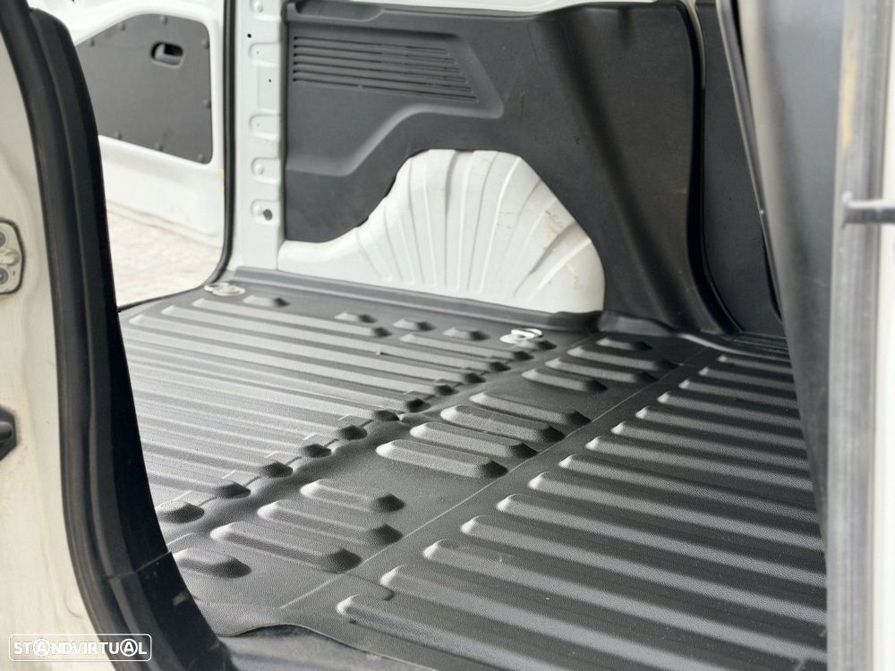 Peugeot Partner 1.5 BlueHDi Pro Standard - 23