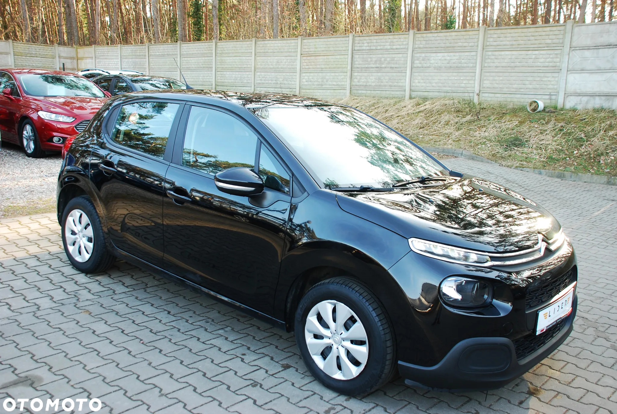 Citroën C3 1.2 PureTech Shine - 26