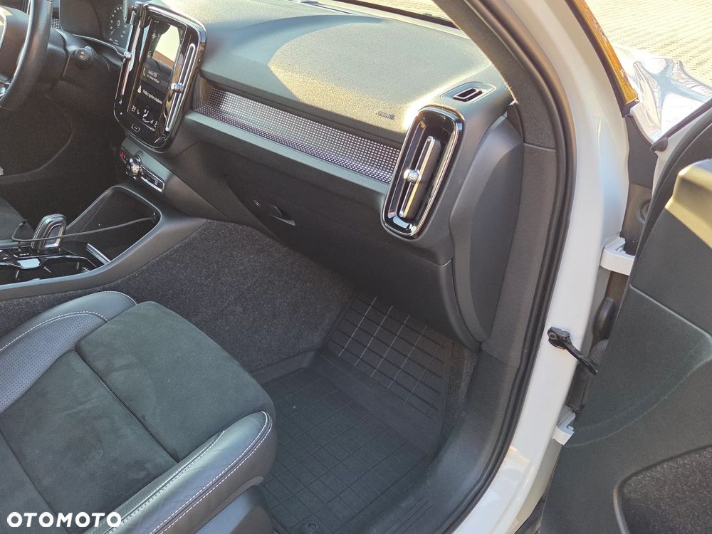 Volvo XC 40 T5 AWD R-Design - 15