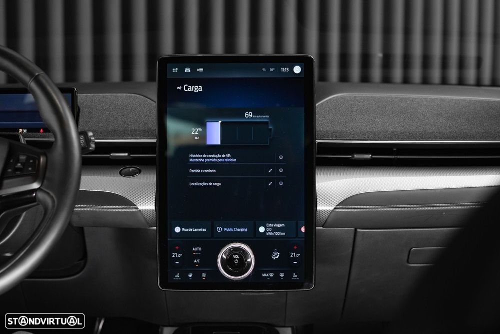 Ford Mustang Mach-E Standard - 37