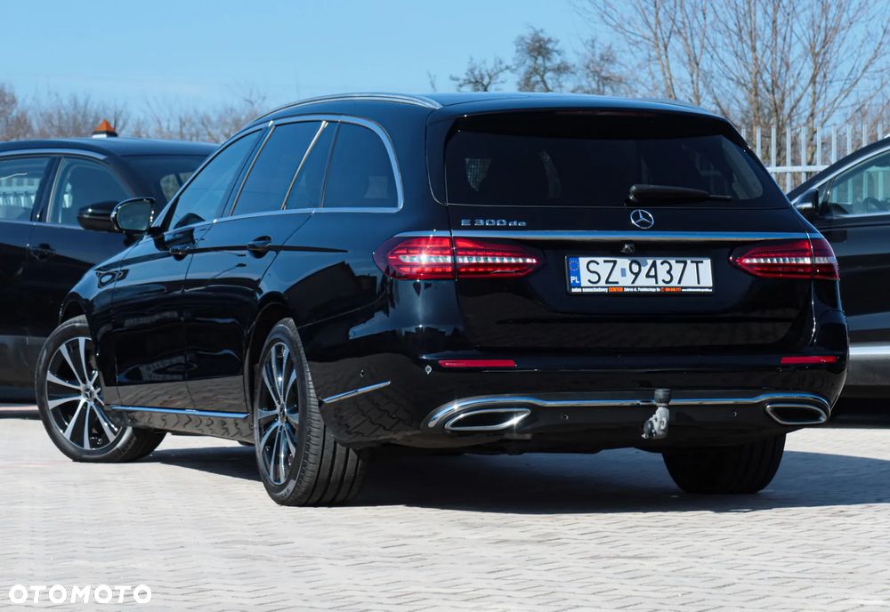 Mercedes-Benz Klasa E 300 de 9G-TRONIC Exclusive - 34