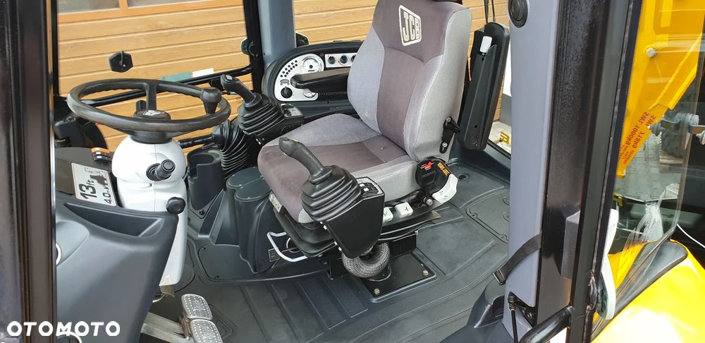 JCB 4CX rok 2008 full opcja sprowadzona 8136mtg. SUPER STAN! - 9