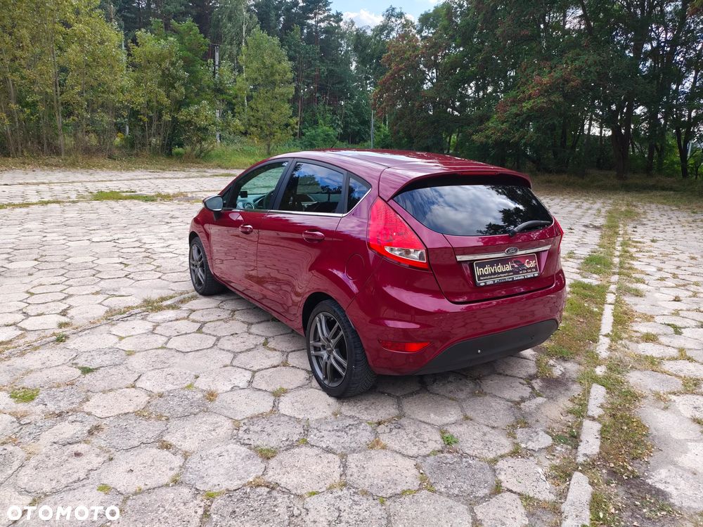 Ford Fiesta 1.6 Ti-VCT Titanium - 25