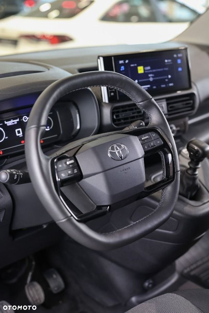 Toyota PROACE CITY - 32