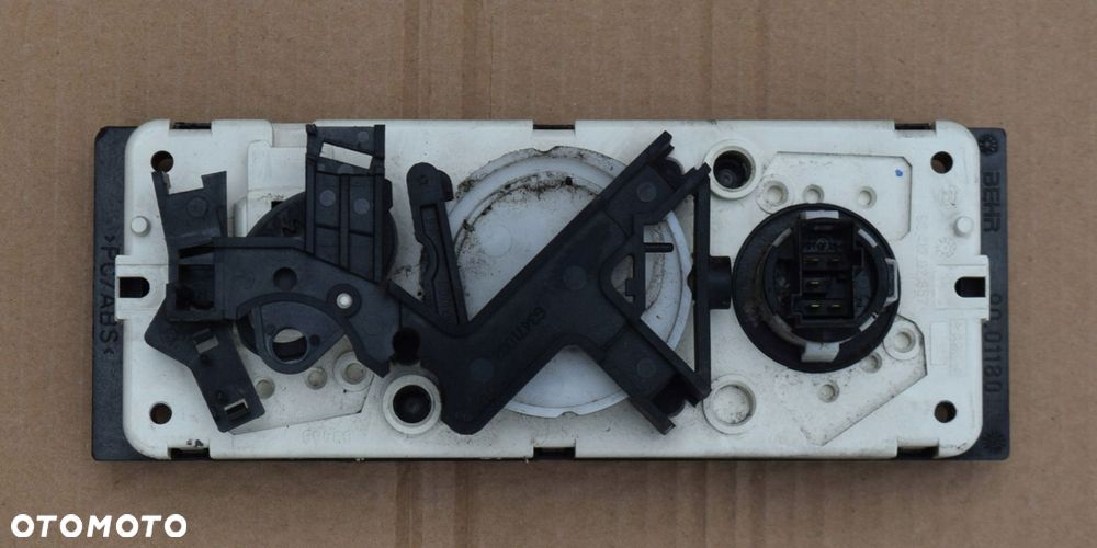 PANEL STEROWANIA NAWIEWEM DAF CF XF 90.417.02.667 - 2
