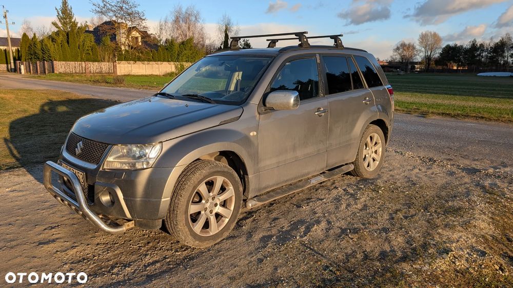Suzuki Grand Vitara 2.0 De luxe - 4