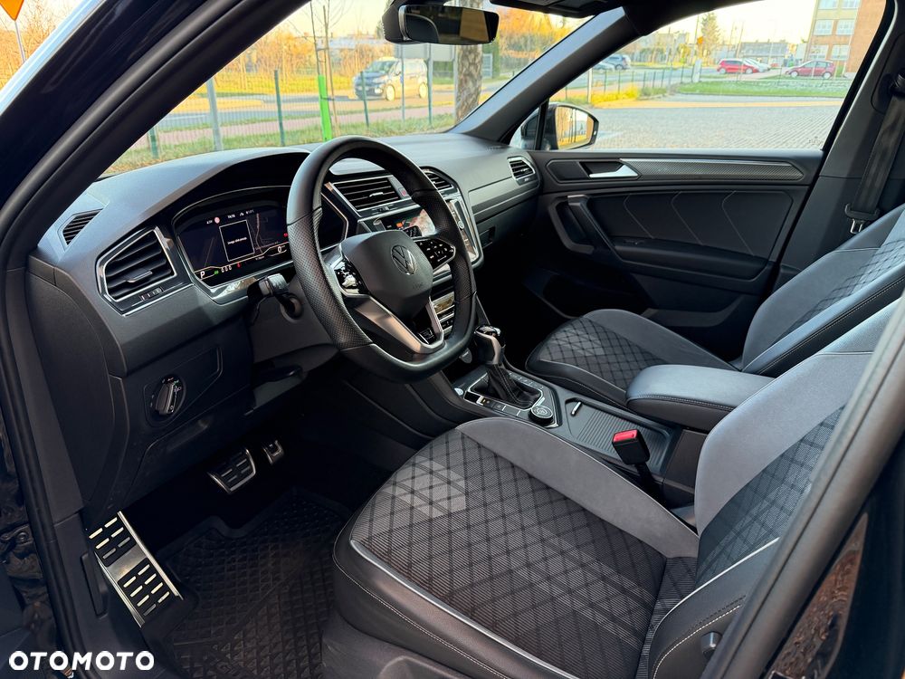 Volkswagen Tiguan 2.0 TDI SCR 4MotION DSG R-Line - 31