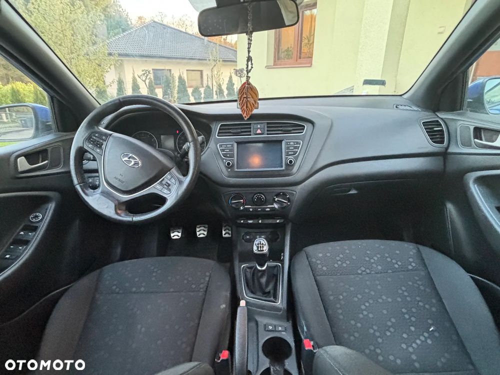 Hyundai i20 1.4 Premium - 6