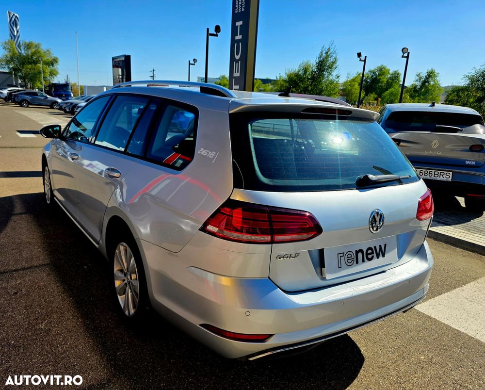 Volkswagen Golf - 15