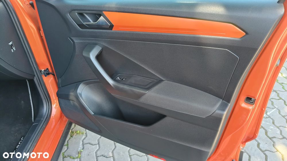 Volkswagen T-Roc 1.5 TSI OPF DSG ACTIVE - 40