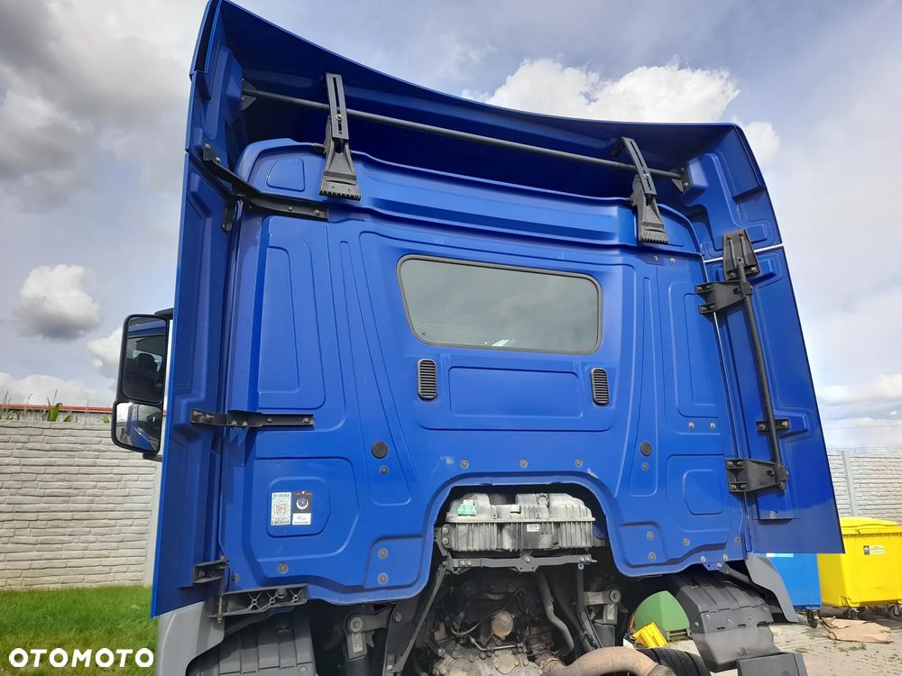 Spoiler spoilery kpl. Mercedes Actros MP4 Antos - 2