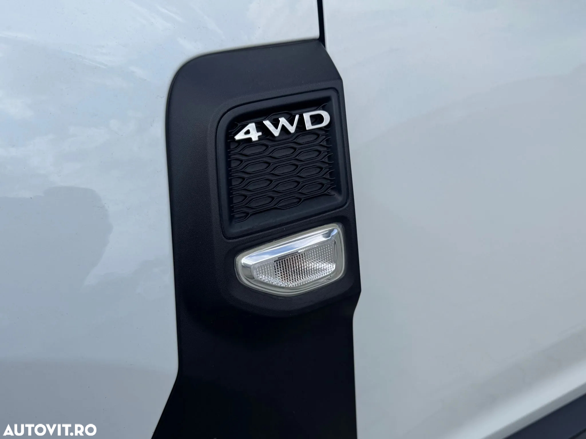 Dacia Duster 1.5 Blue dCi 4WD Comfort - 10