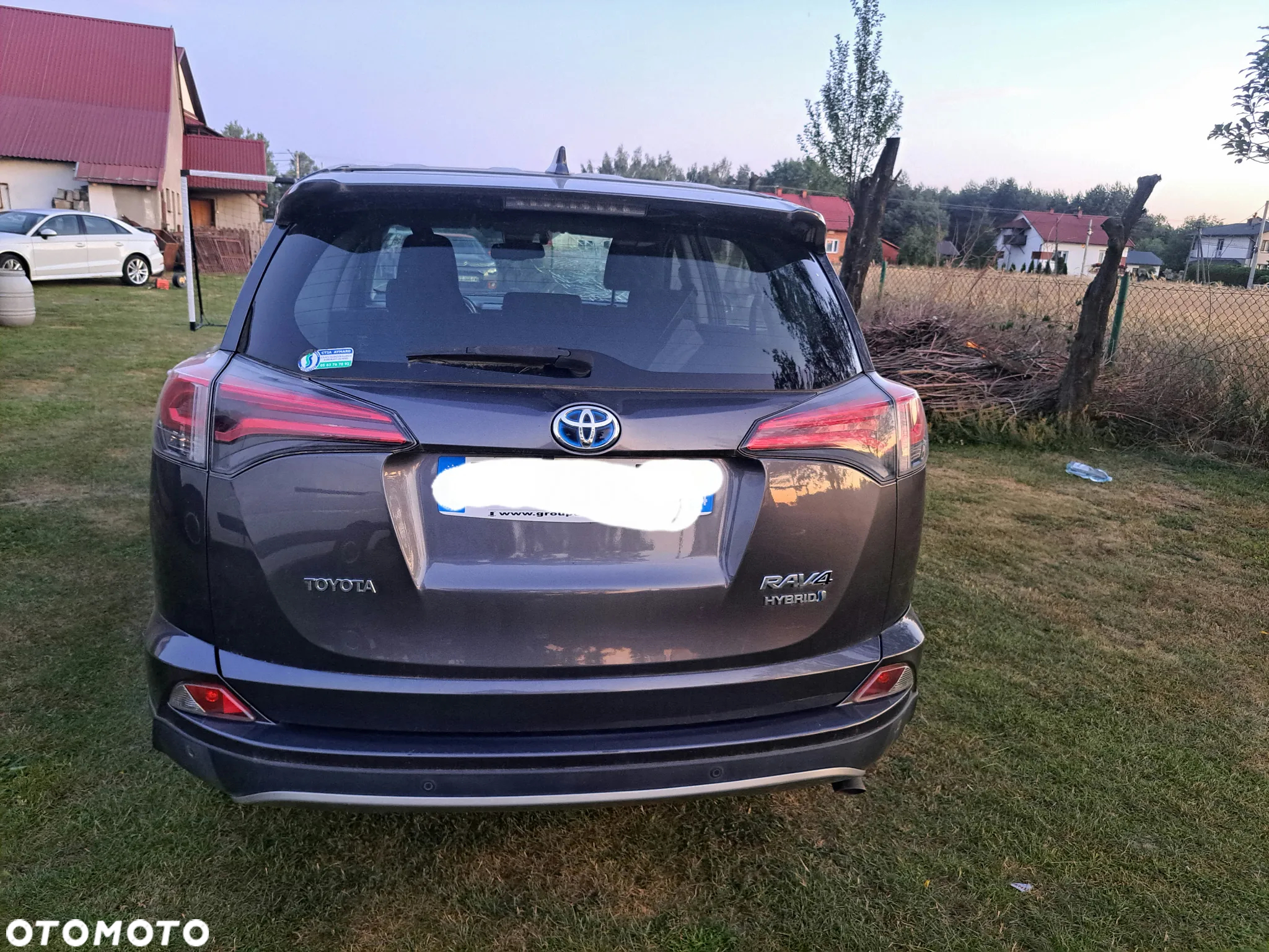Toyota RAV4 - 4