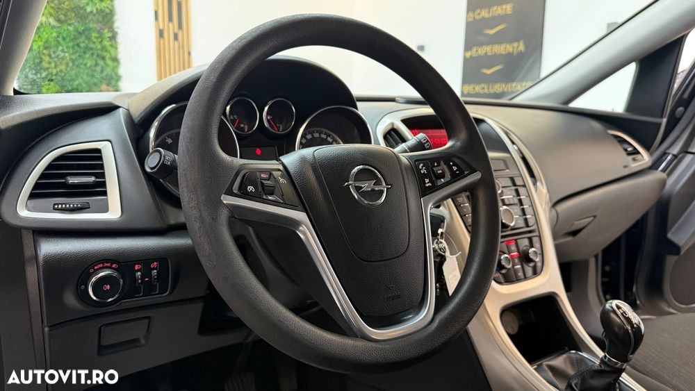 Opel Astra - 16