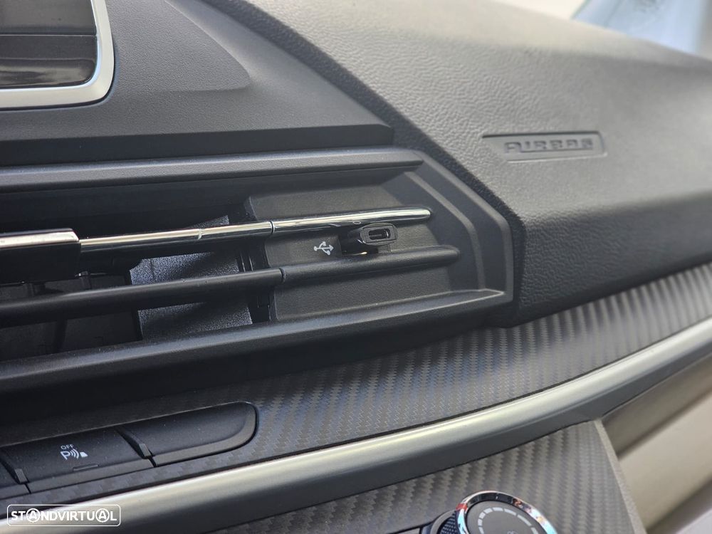 Maxus DELIVER 9 - 35