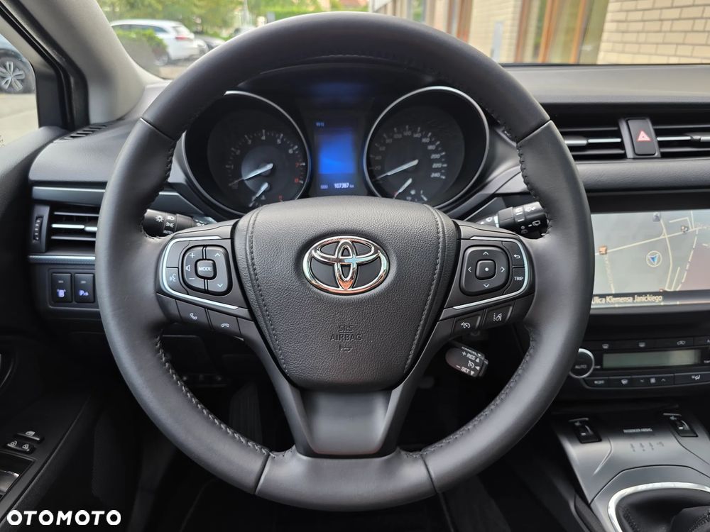 Toyota Avensis 1.8 Prestige - 29