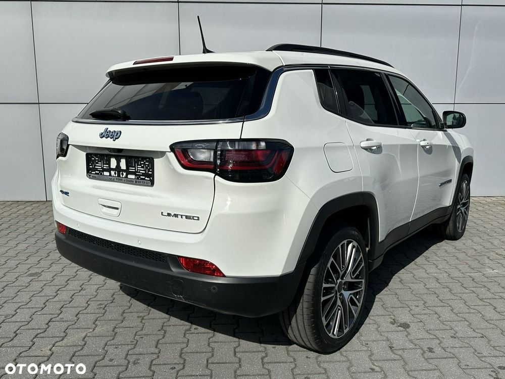 Jeep Compass - 8