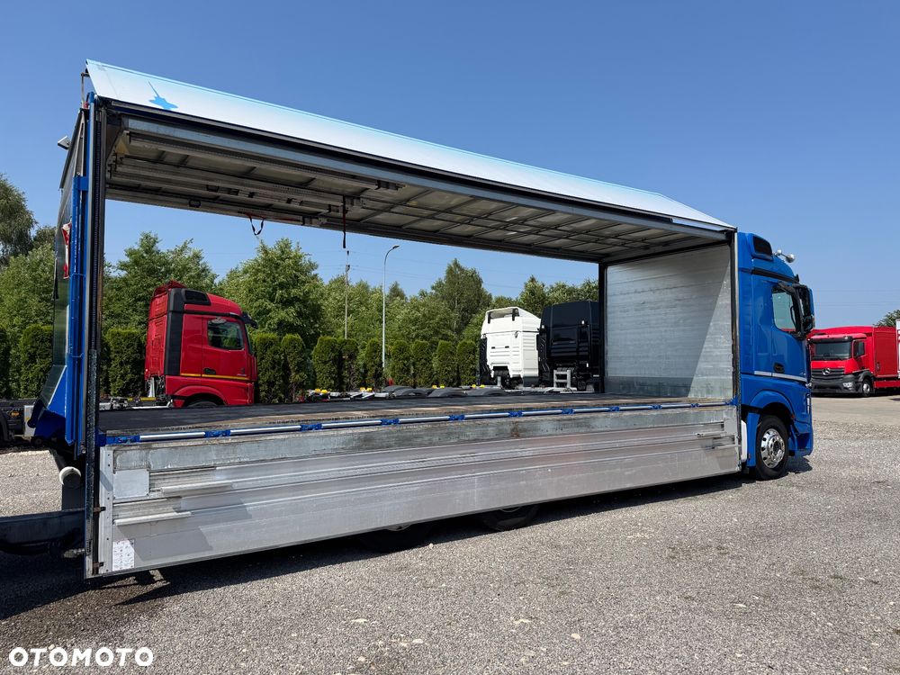 Mercedes-Benz Actros - 9