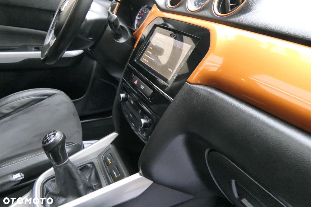 Suzuki Vitara 1.6 Premium 2WD - 21