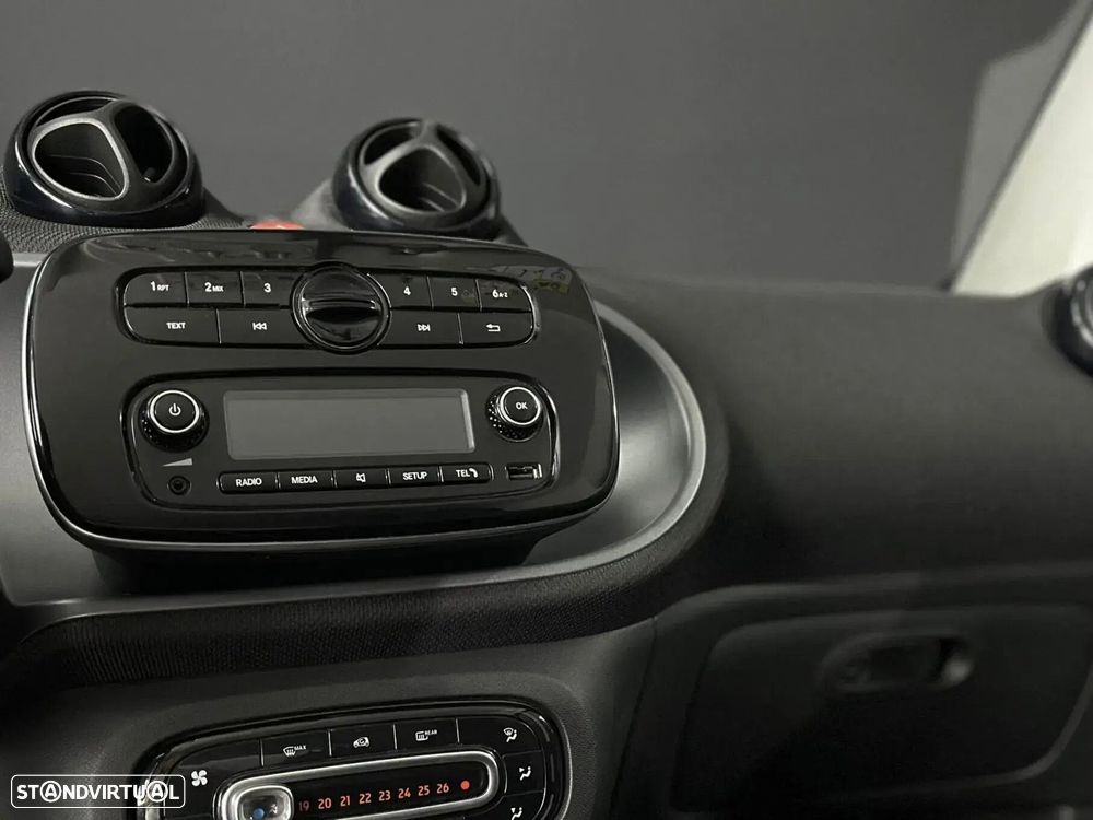 Smart ForTwo Coupé EQ Passion - 6