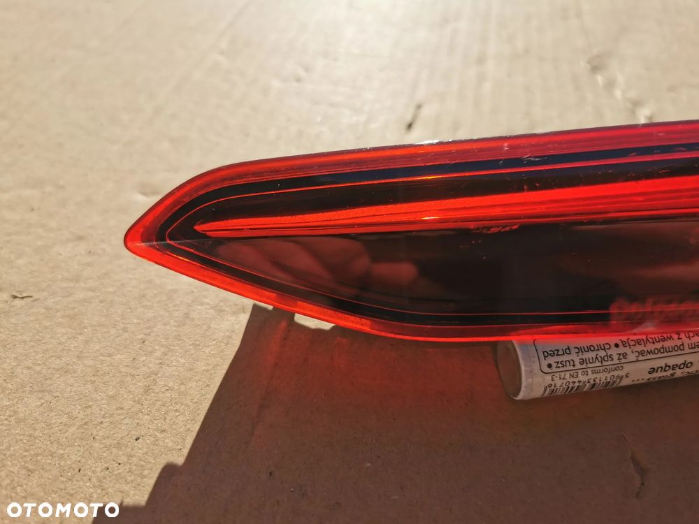 VW ID.3 ID3 Lampa prawy tył tylna prawa w zderzak lampka odblask - 2