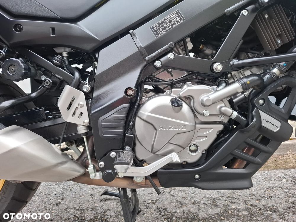 Suzuki DL - 16