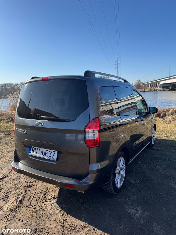 Ford Tourneo Courier 1.5 TDCi Trend - 16