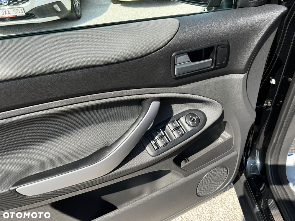 Ford Kuga 2.0 TDCi 4WD Trend - 34