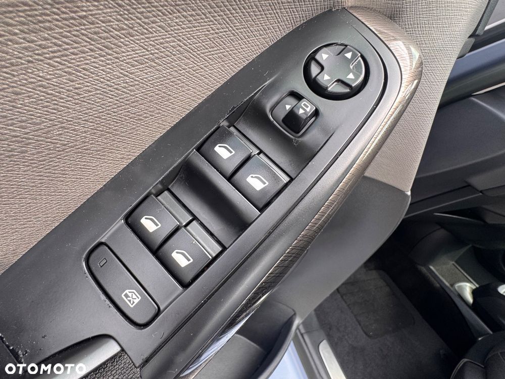 Citroën C4 Picasso e-HDi 115 ETG6 Exclusive - 22